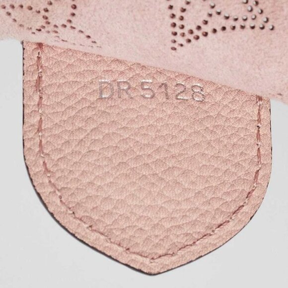 Louis Vuitton Magnolia Monogram Mahina Leather Hina PM Bag w/o Strap - Picture 12 of 12